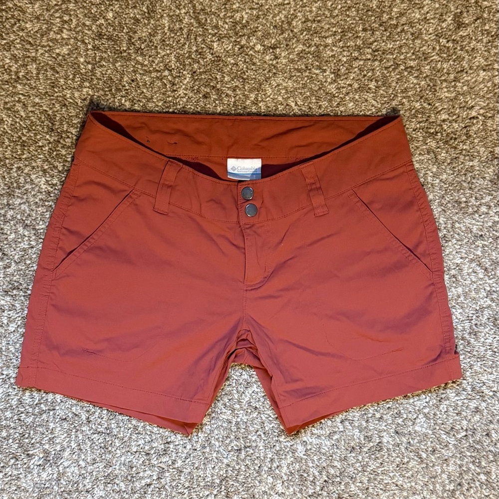 Columbia Women's Brick Red Cargo Shorts